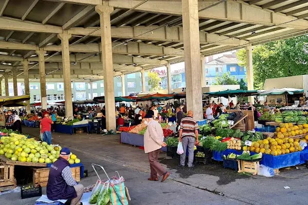 Güneşevler Kapalı Semt Pazarı - Resim 17