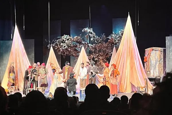 Devlet Tiyatroları Pursaklar Sahnesi - Resim 12