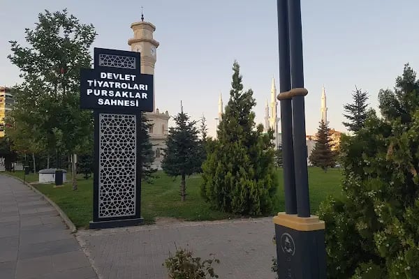 Devlet Tiyatroları Pursaklar Sahnesi - Resim 11