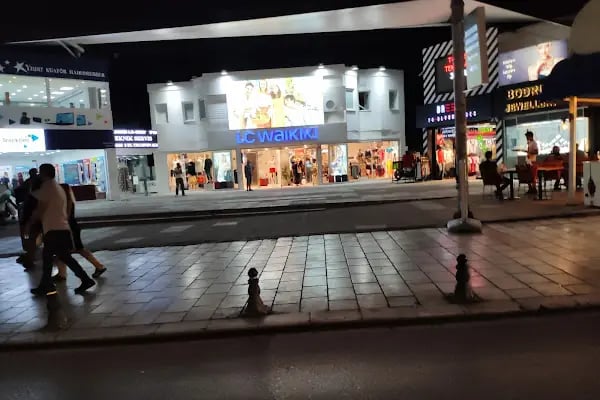 BULDAN'S Bodrum Magazasi - Resim 4