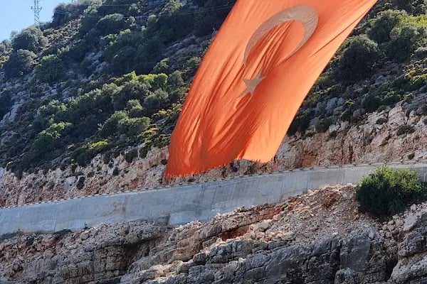 Beyaz Kaya Plajı - Resim 16