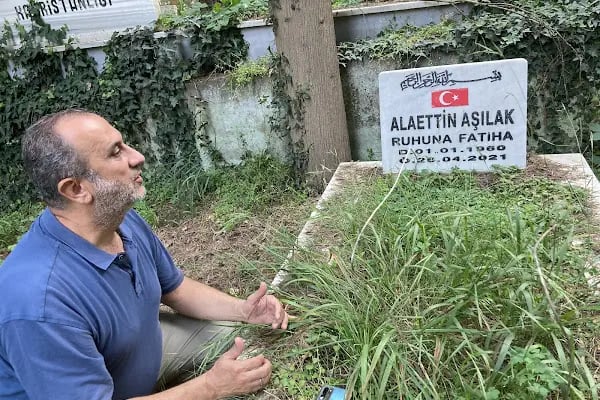 Emirdağ Mezarlığı - Resim 6