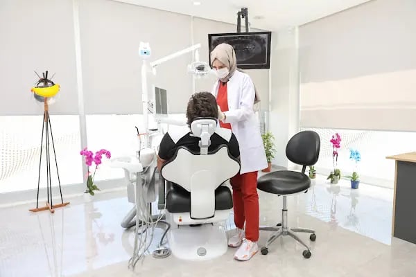 Özel Ritadent Ağız ve Diş Sağlığı Polikliniği - Resim 17