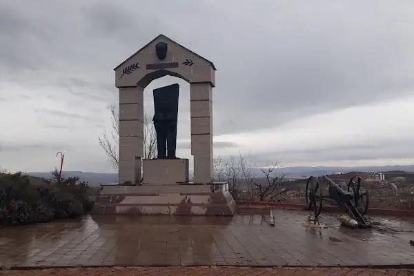 Ayaş Şehitlik Anıtı - Resim 3