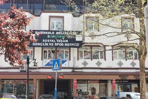 Bahçecik Sosyal Yaşam ve Gençlik Merkezi - Resim 6