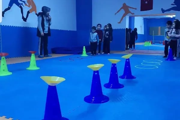 İsabet Okulları Çayırova Güneş Kampüsü - Resim 10