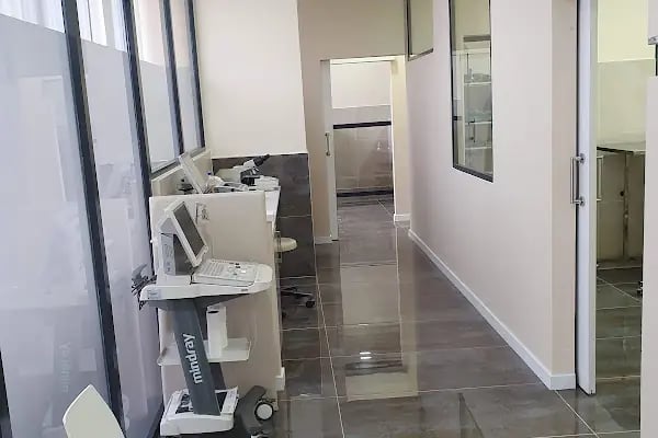 Pelenk Veteriner Kliniği / Kleintierpraxis / Pet Clinic - Resim 17