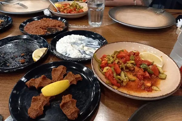 ÖZSARAY CAFE&amp;RESTAURANT - Resim 4