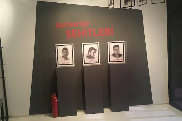 15 temmuz demokrasi müzesi - Resim 6