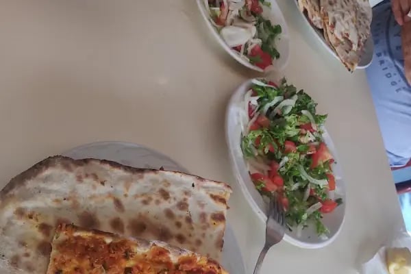 Kardeşler Pide Ve Lahmacun Salonu - Resim 2