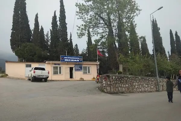 Bursa Büyükşehir Belediyesi Gemlik Mezarlığı - Resim 4