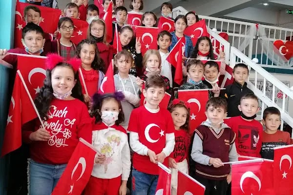 Vehbi Koç İlkokulu - Resim 8