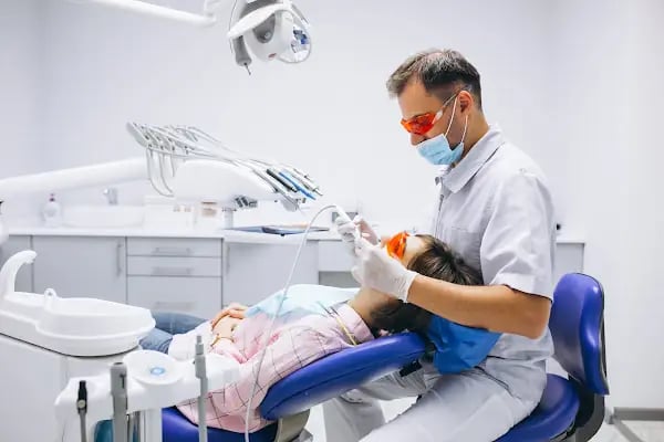 ANDEPOL - Antalya Dental Polyclinic - Resim 4