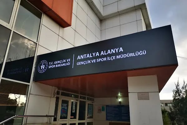 Alanya Olimpik Yüzme Havuzu - Resim 6
