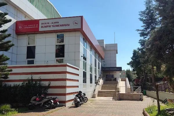 Alanya Olimpik Yüzme Havuzu - Resim 3