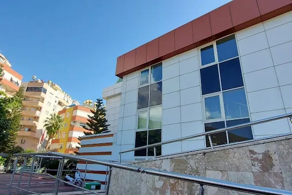 Alanya Olimpik Yüzme Havuzu - Resim 7
