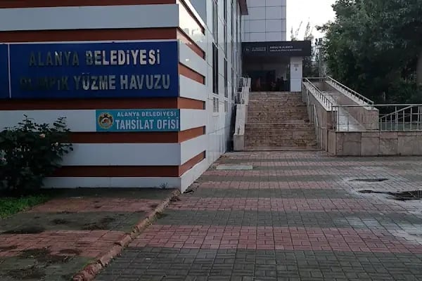 Alanya Olimpik Yüzme Havuzu - Resim 14