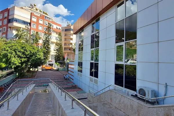 Alanya Olimpik Yüzme Havuzu - Resim 15