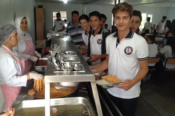 Bayindir Anadolu Lisesi - Resim 9