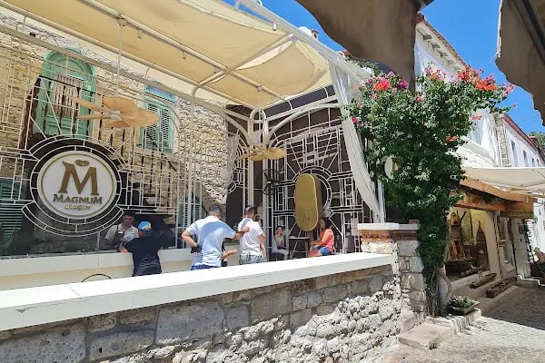 Magnum Store Alaçatı - Resim 2