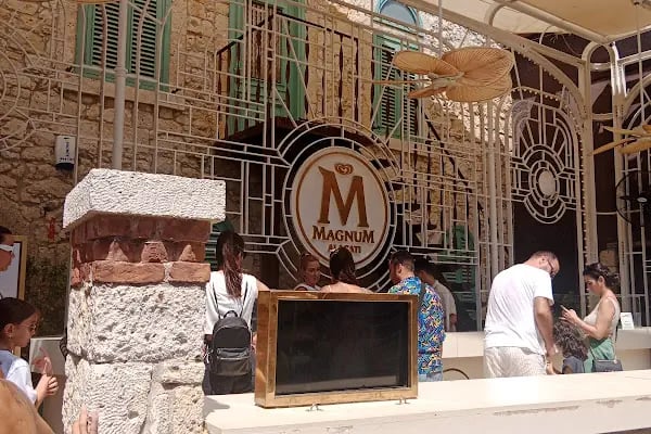 Magnum Store Alaçatı - Resim 19