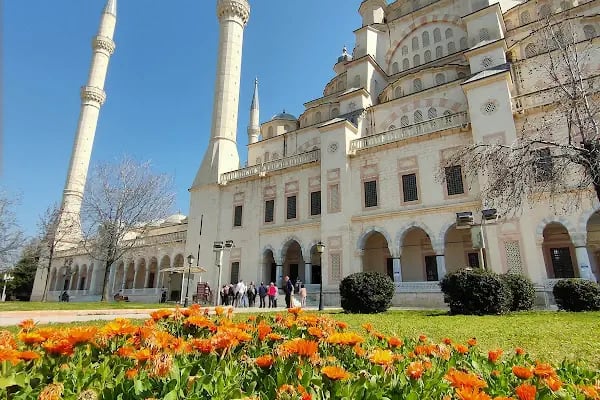 Sabancı Merkez Camii - Resim 18