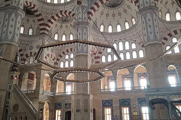 Sabancı Merkez Camii - Resim 2