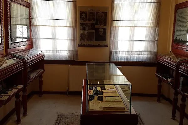 Şair ve Yazarlar Evi Müzesi - Resim 19