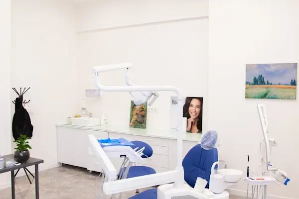 Artı Klinik Ağız ve Diş Sağlığı Polikliniği - Yeni Batı Diş Kliniği - Resim 2