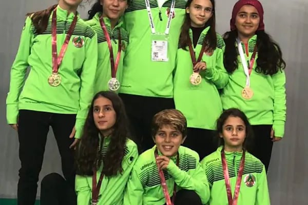 Alanyaspor eskrim salonu - Resim 8