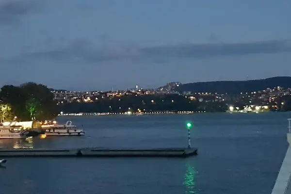 Şehir Hatları İstinye Arabalı Vapur İskelesi - Resim 4