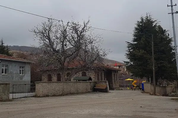 Gökler İlkokulu - Resim 2