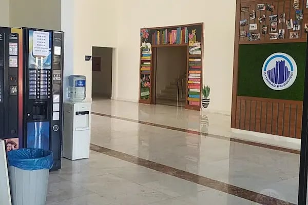 istiklal kütüphanesi - Resim 6