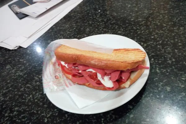 9 Kardeşler Kafe - Resim 2