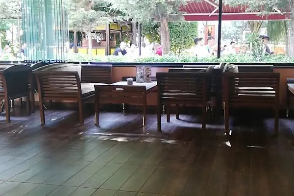 The Cafe' S - Resim 18