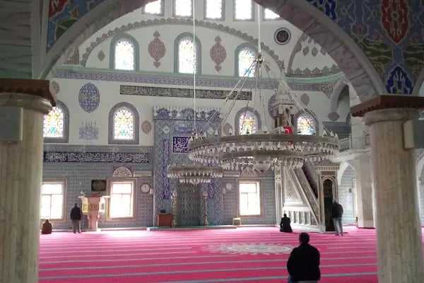 Bağcılar Meydan Cami Önü - Resim 8