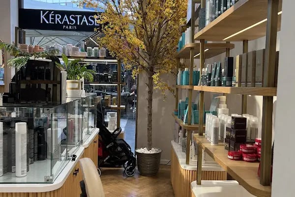NURİ UKAN HAİR SALON ATAŞEHİR - Resim 6
