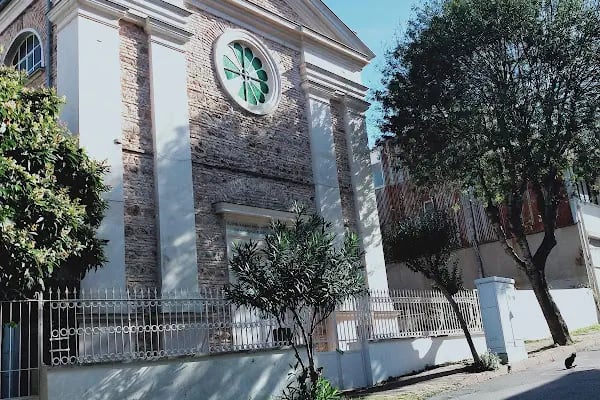 İstanbul Büyükşehir Belediyesi Heybeliada Spor Tesisi - Resim 12