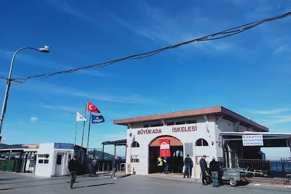 İstanbul Büyükşehir Belediyesi Heybeliada Spor Tesisi - Resim 15