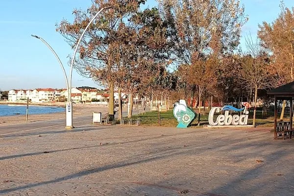 Cebeci halk plajı - Resim 11