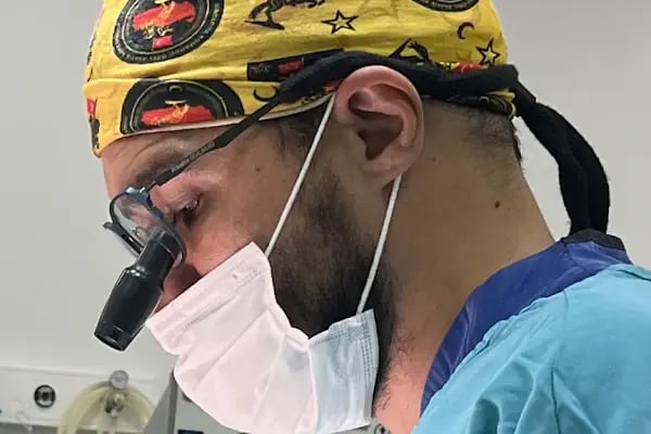 Op. Dr. Halil İbrahim Öçalan, Ortopedi Ve Travmatoloji - Resim 1