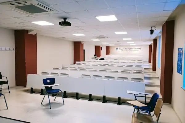 Bahçeşehir Üniversitesi - Resim 20