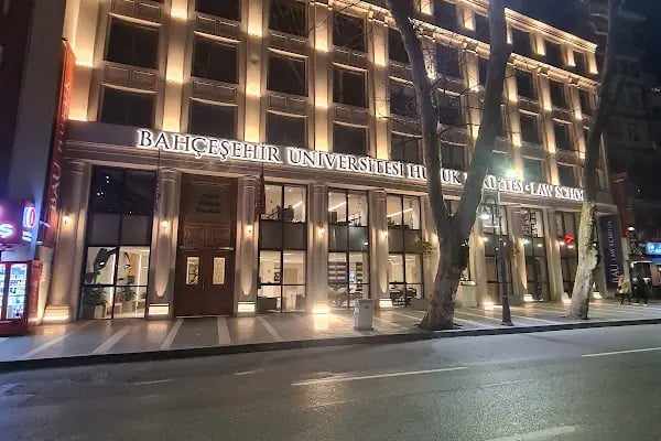 Bahçeşehir Üniversitesi - Resim 19