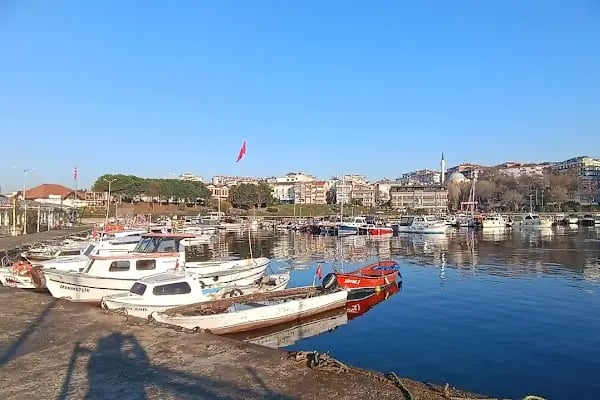 Ambarlı Balıkçı Barınağı - Resim 7