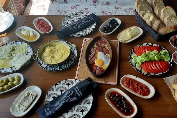 Bahçekaya Alabalık Evi - Resim 13