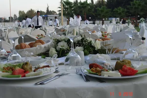 Besler Hazır Yemek ve Catering Hizmetleri - Adana Yemek Şirketi - Resim 1