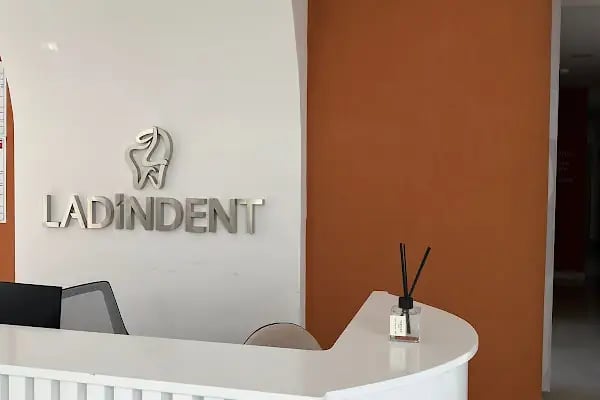 Özel Ladindent Diş Polikliniği - Resim 7