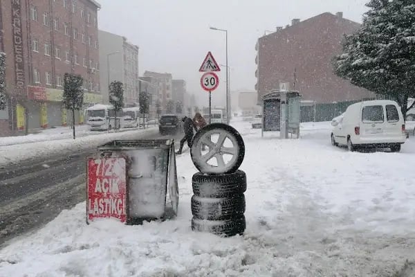 Doğu Lastik Servisi, Arnavutköy Oto Lastik yol servisi - Resim 14