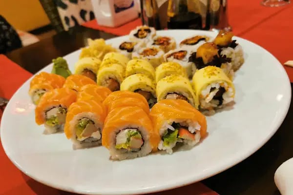 China Royal ,SUSHİ ROYAL Restaurant - Resim 5