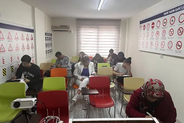 Mersin Ehliyet Sürücü Kursu - Resim 12